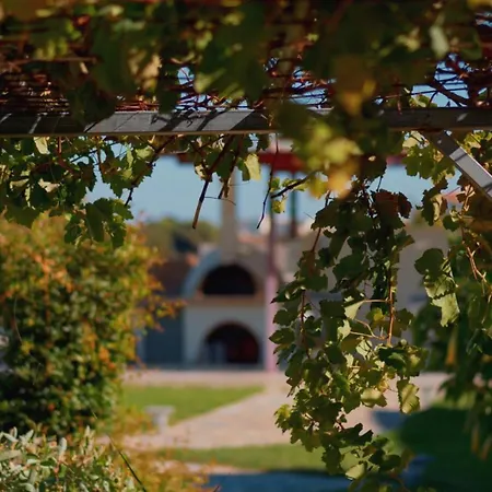 Artemis Villa Koskinou (Rhodes)